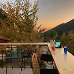 Boutique Skamnos 4*