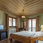 Boutique Skamnos Hotel 4*