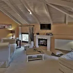 Boutique Skamnos 4*