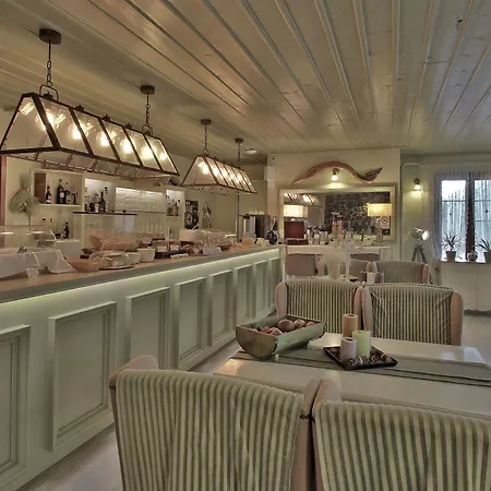 Boutique Skamnos Hotel 4*