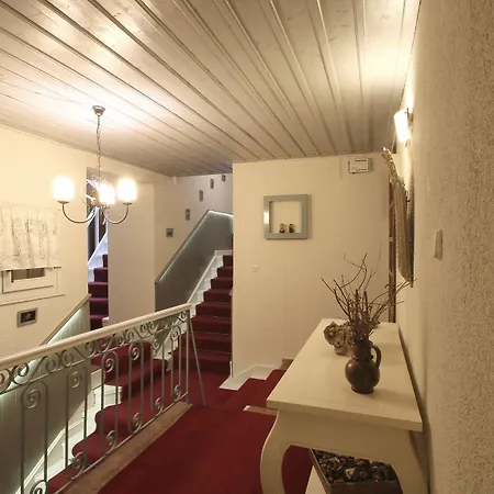 Boutique Skamnos Hotel 4*