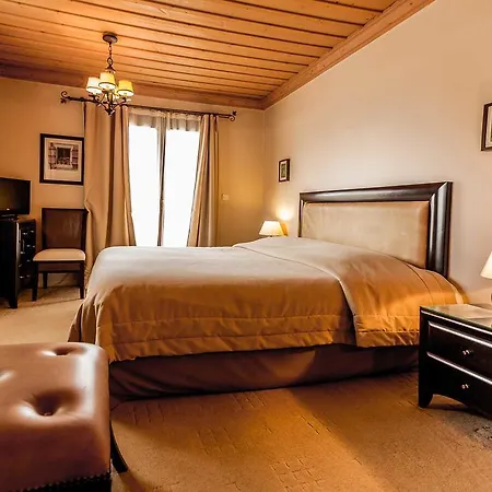 Boutique Skamnos Hotel 4*