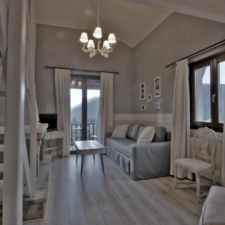 Boutique Skamnos