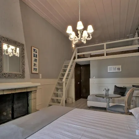 Boutique Skamnos Hotel 4*