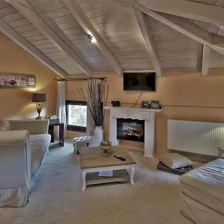 Boutique Skamnos 4*