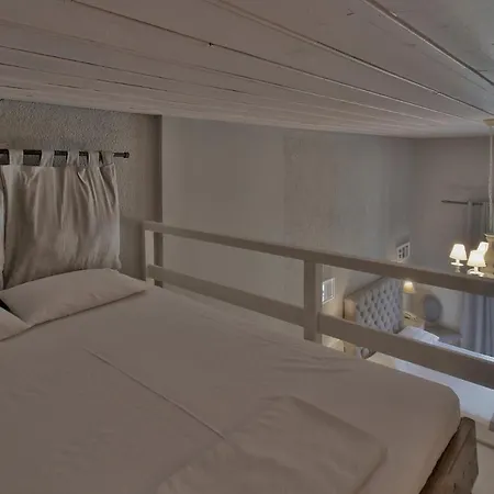 Boutique Skamnos Arájova