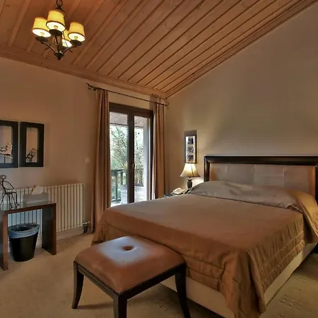 Boutique Skamnos Hotel 4*