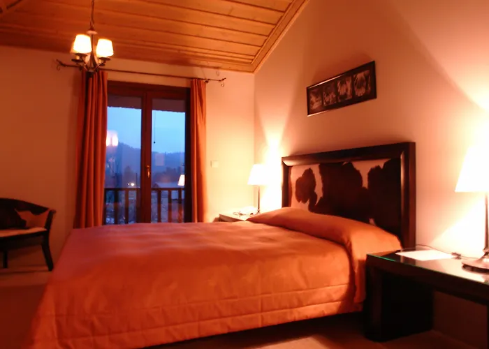 Boutique Skamnos Αράχωβα